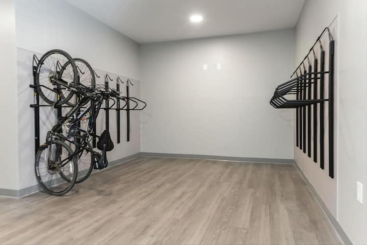 Modern Dwntwn 1 Bdrm Apt Pool Gym Free Parking Indianapolis Dış mekan fotoğraf